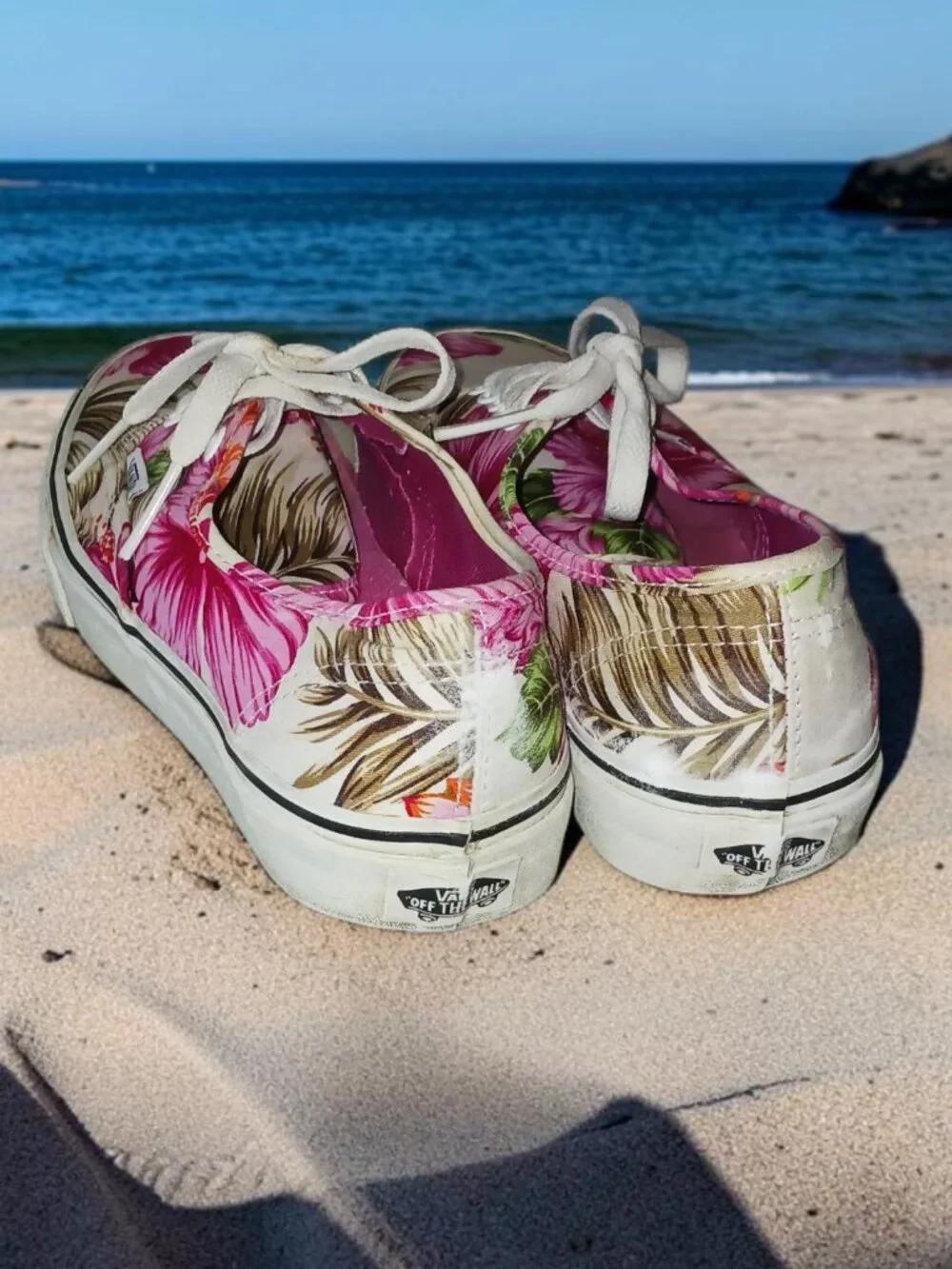 Vans Authentic Hawaiian Floral Print Sneakers Women's Size 8  Men's 6.5